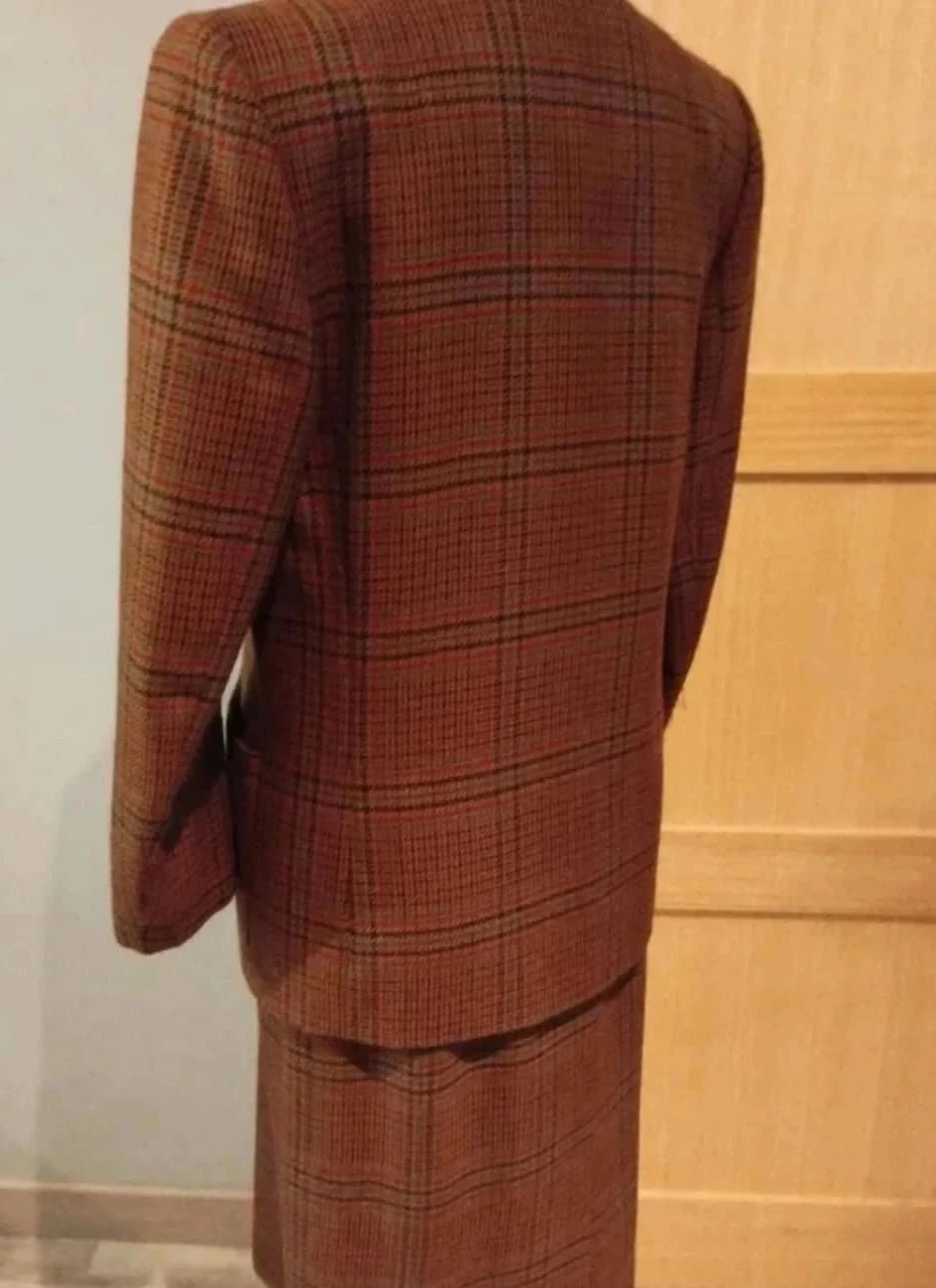 Conjunto de falda de lana marrón a cuadros, Weinberg T40/42 – photo 4